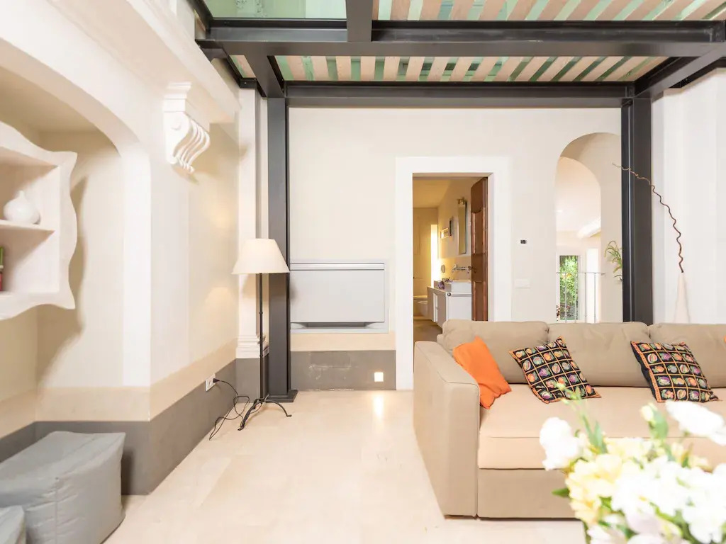 Beautiful Villa near Cortona with Private Swimming Pool