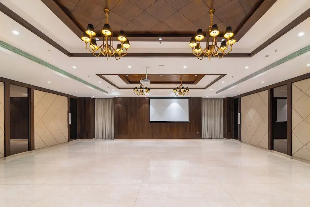 Hotel Royal Embassy