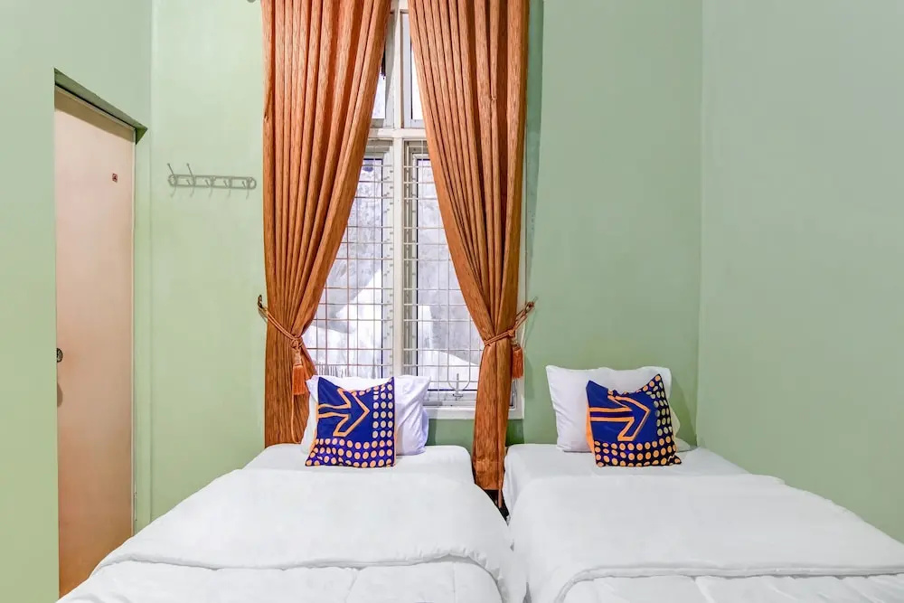 Hotel O Nayla Homestay Syariah Near Koro Koro Panam, Karaoke, Pool, & Cafe