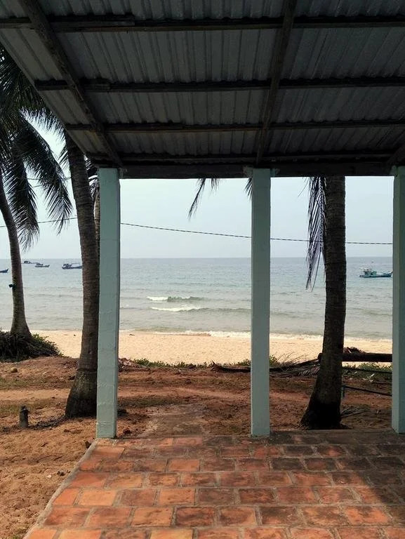 Tommys Beach House