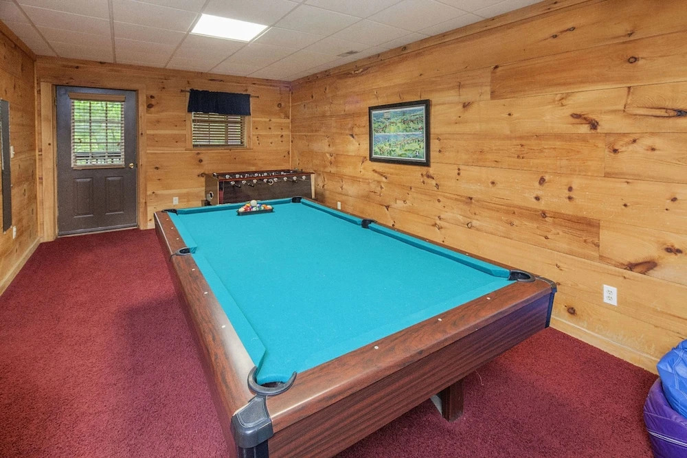 Smoky Mountain Escape by Heritage Cabin Rentals