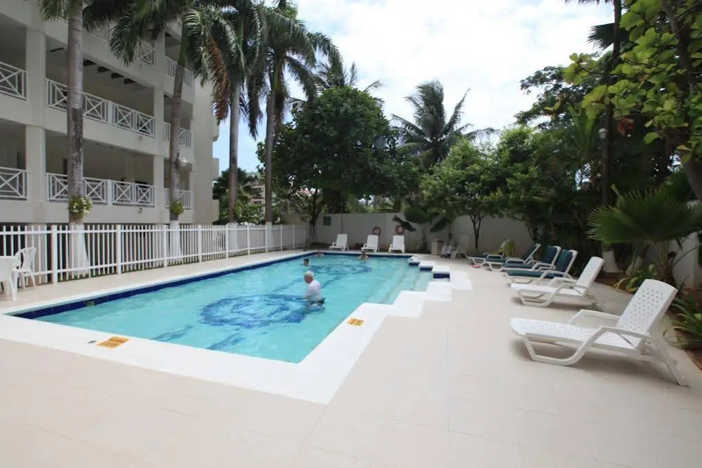 Apartamento en el Centro de San Andrés Islas con vista al mar- Edificio Bay Point 703