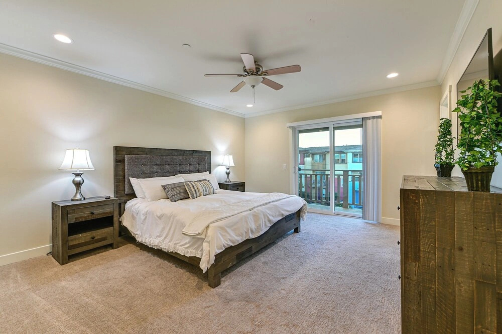 Stroll to Shore: Oceanside Condo w/ Hot Tub Access