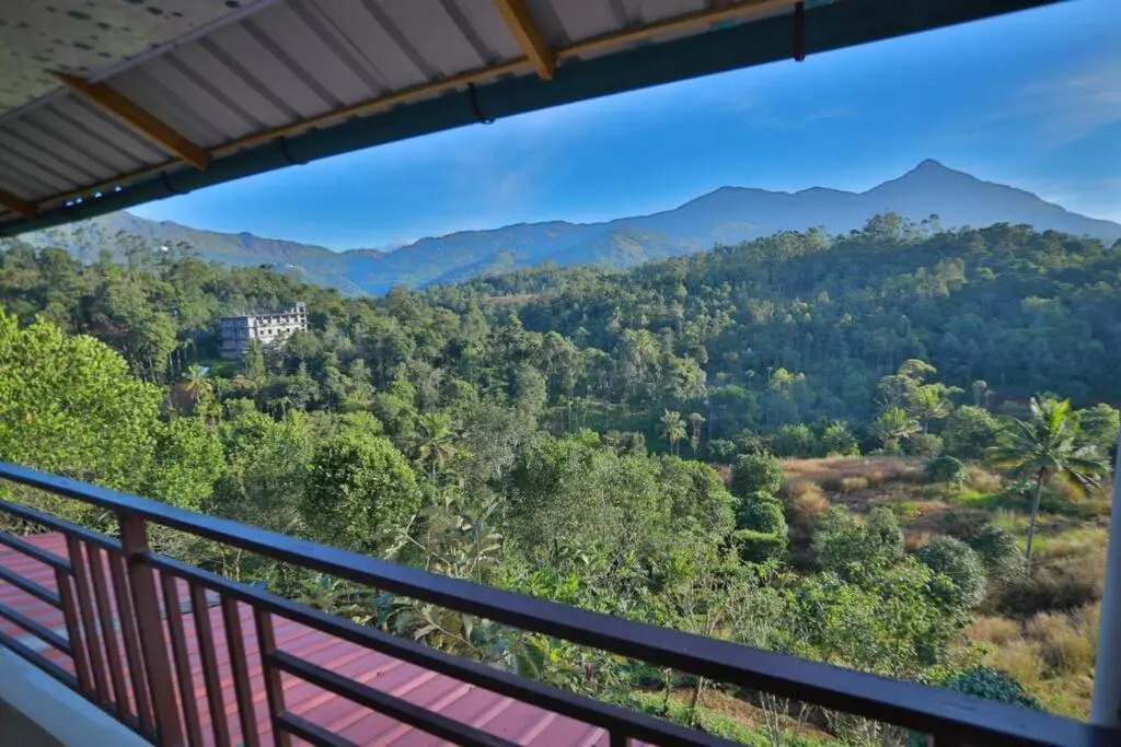 5 Bedroom in Munnar