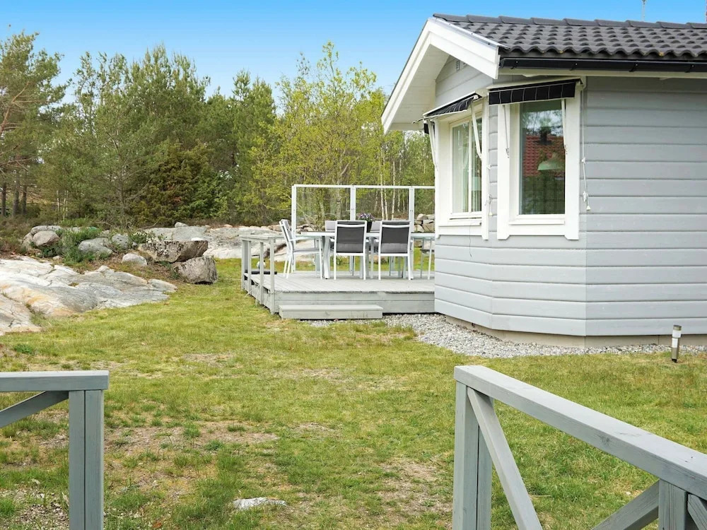 6 Person Holiday Home in Grebbestad