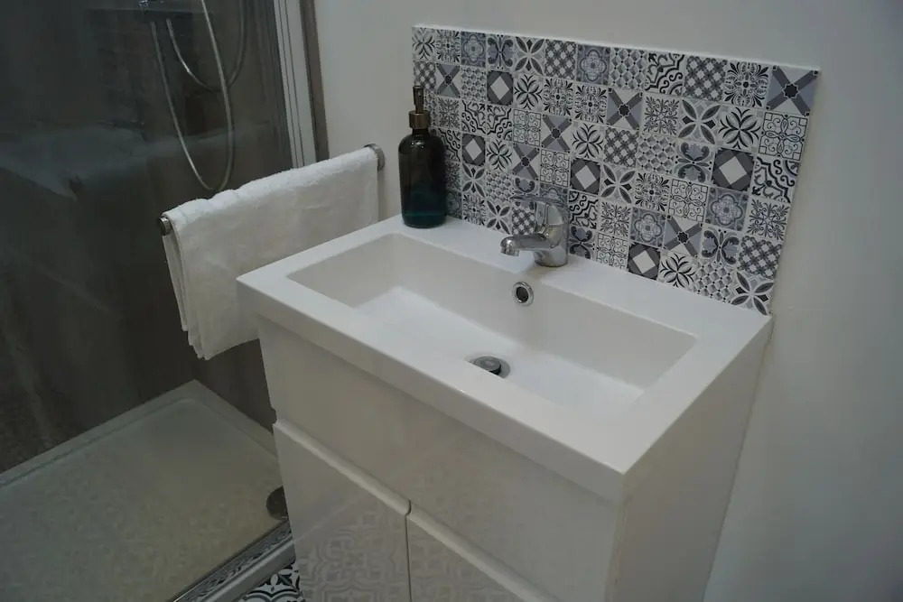 Vale View - Sleeps 6 - Pets Ok - Garden - Parking