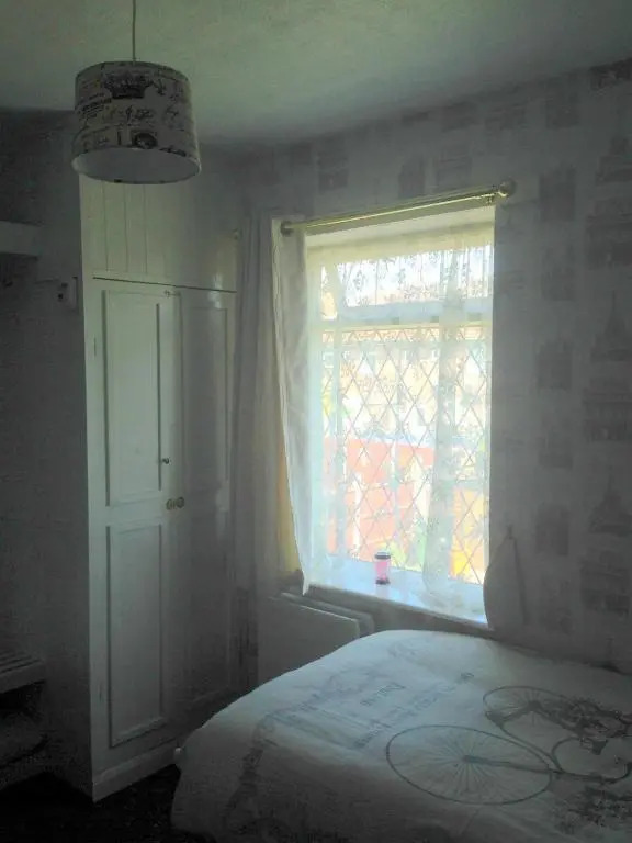 Liverpool Airport Rooms