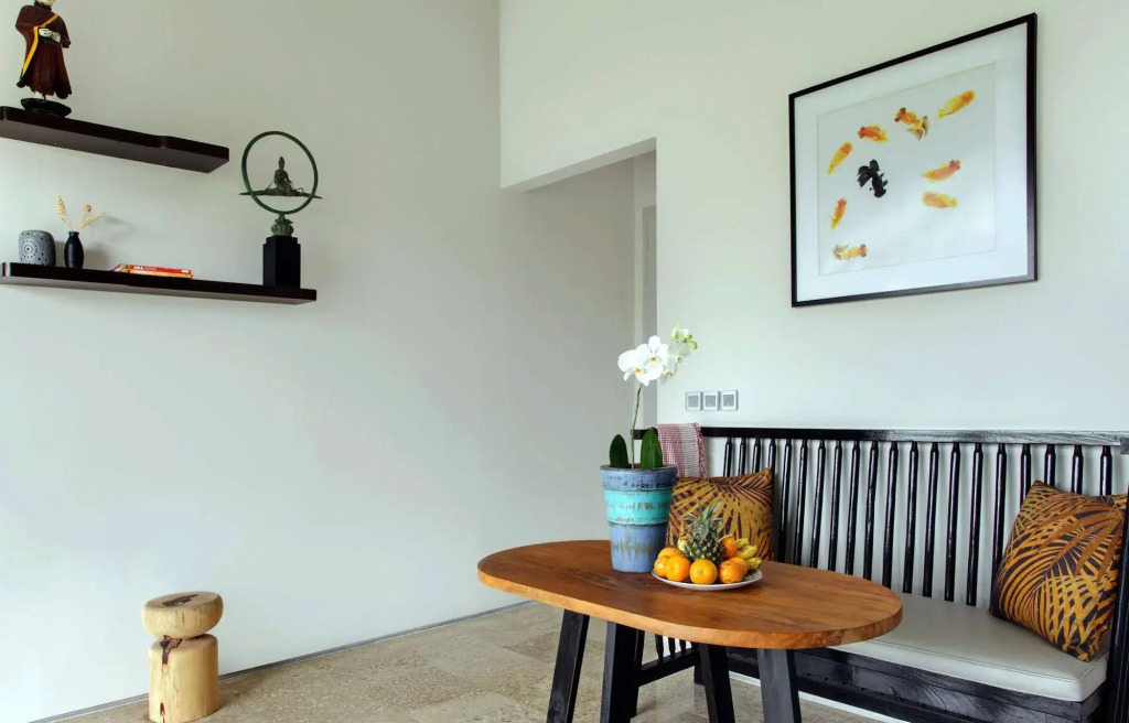 Room & Vespa Suite 2