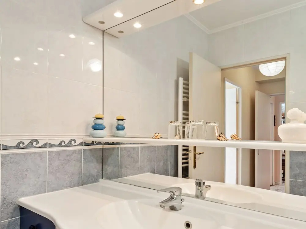 Aesthetic Apartment in Nice With Swimming Pool