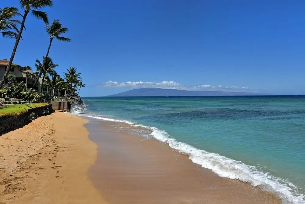 Hale Mahina #b403 2 Bedroom Condo by RedAwning