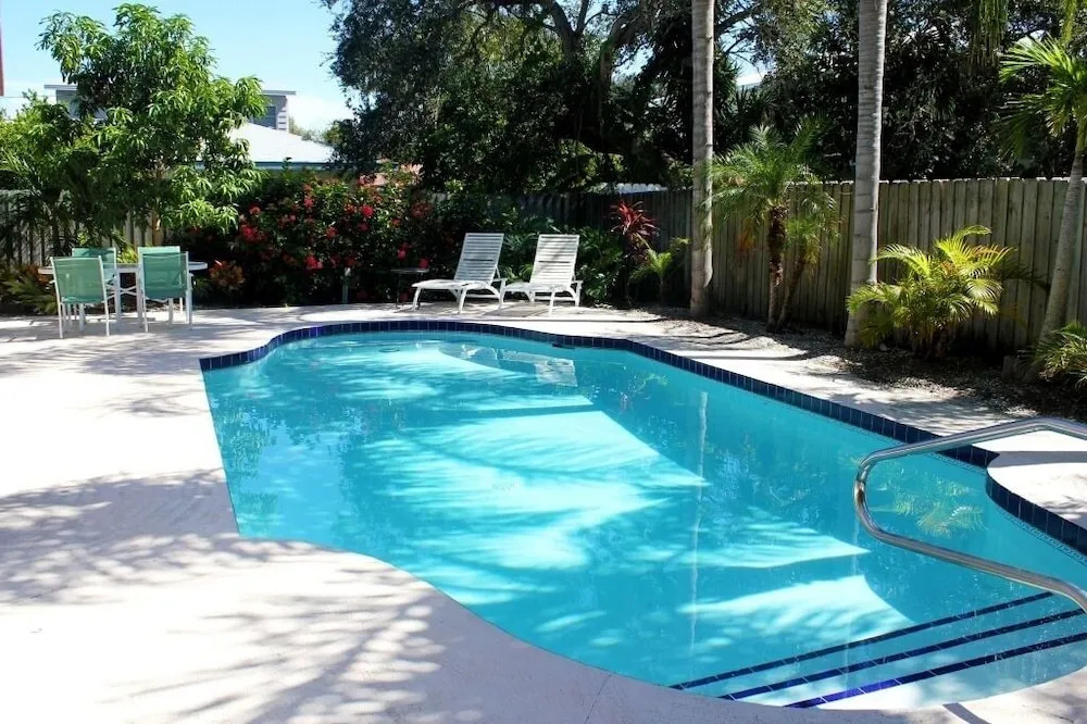 Point of Rocks Home 1010-1012 6 Bedrooms 6 Bathrooms Home