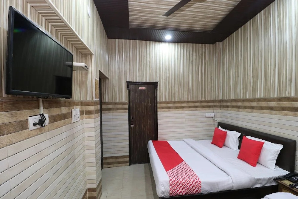Hotel Big City By OYO Rooms