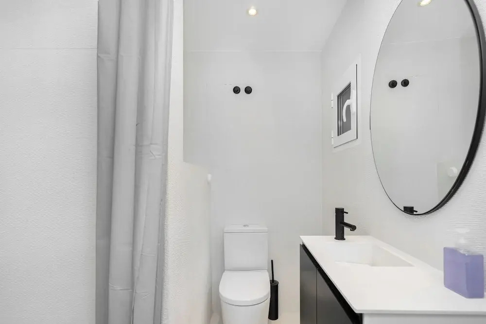 Modern Alfama Explore Lisbon W/ Comfort & Style