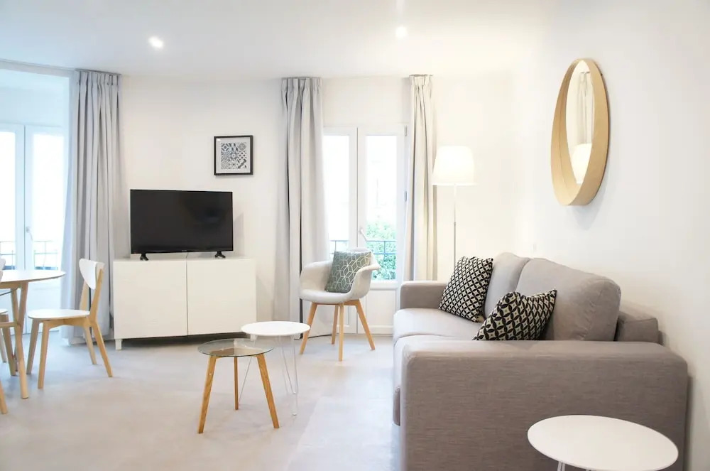 Republique 101 Apartment