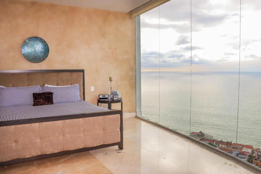 Spectacular 11,000 Sqft PenHouse fully staffed