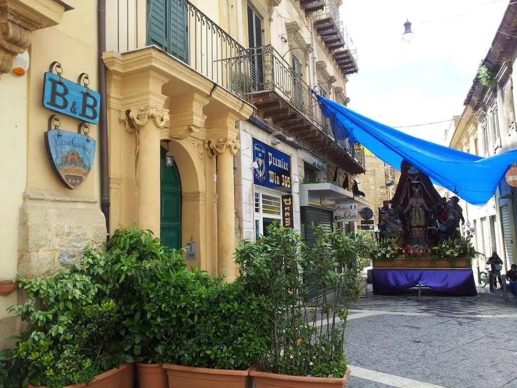 Piazza Garibaldi