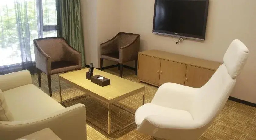 Toronto Hotels Dameisha Branch