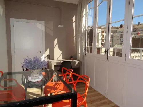 Feel at Sants Apartments