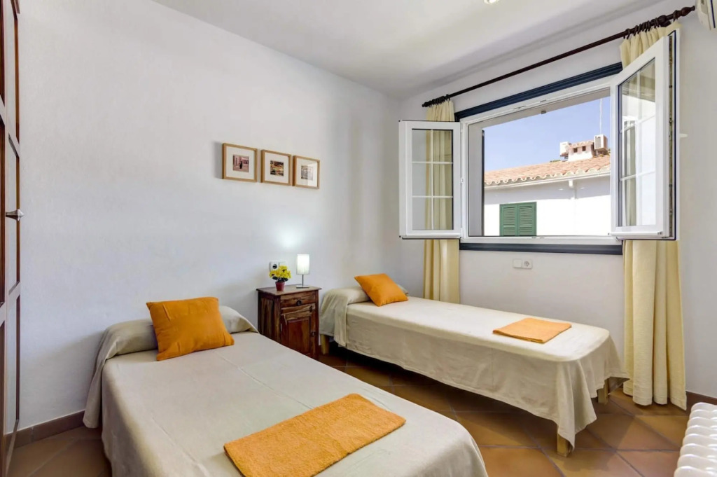 Can toni Villa, Cala Galdana