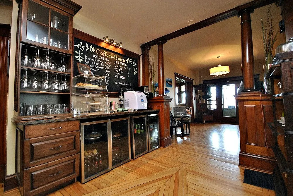 AUBERGE inn thyme
