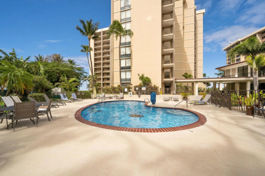 Valley Isle 206 in Lahaina