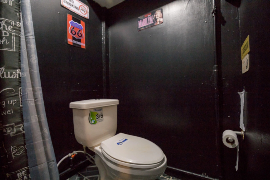 Shakira Hostel