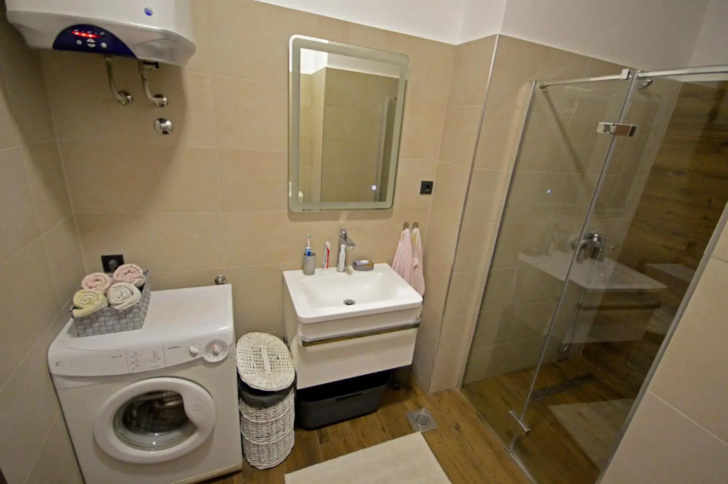 Balcony 4 bedroom apartment by Book-Rijeka