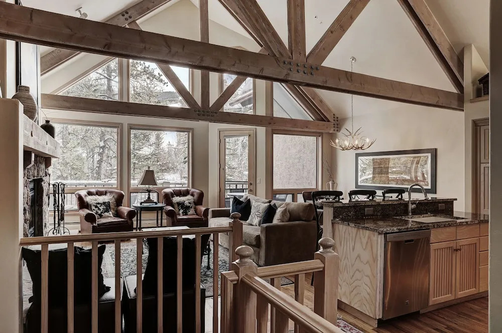 Luxurious 3 Bedroom/4 Bath Townhome- Beaver Creek Ski-in/out Townhouse by RedAwning