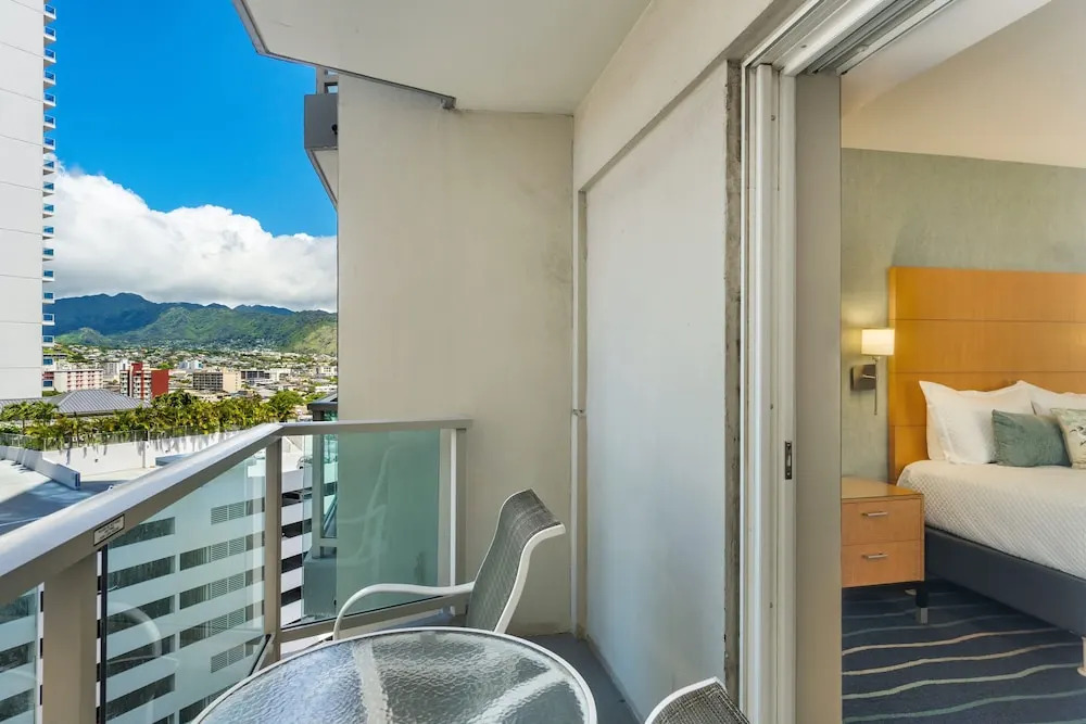 Ala Moana #1132