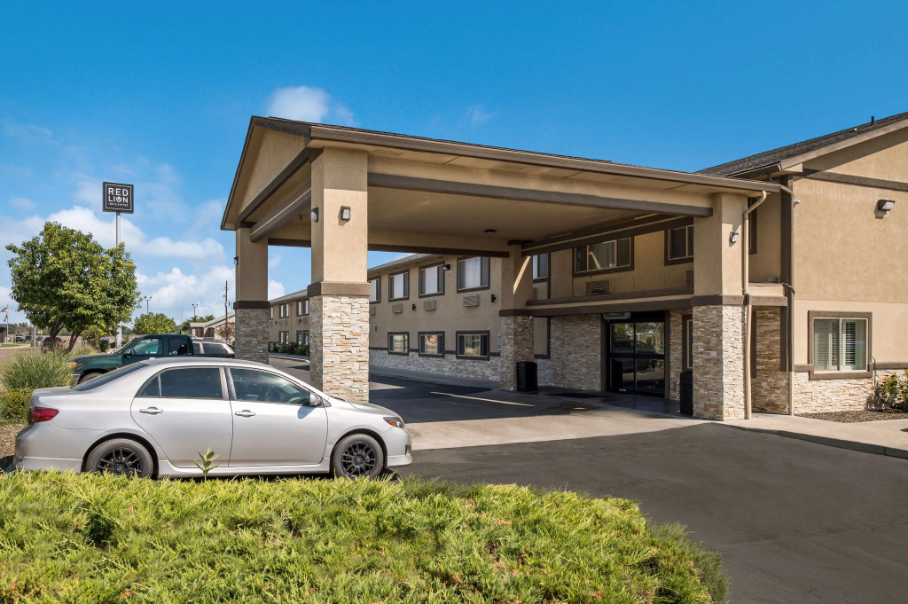 Red Lion Inn & Suites Ontario