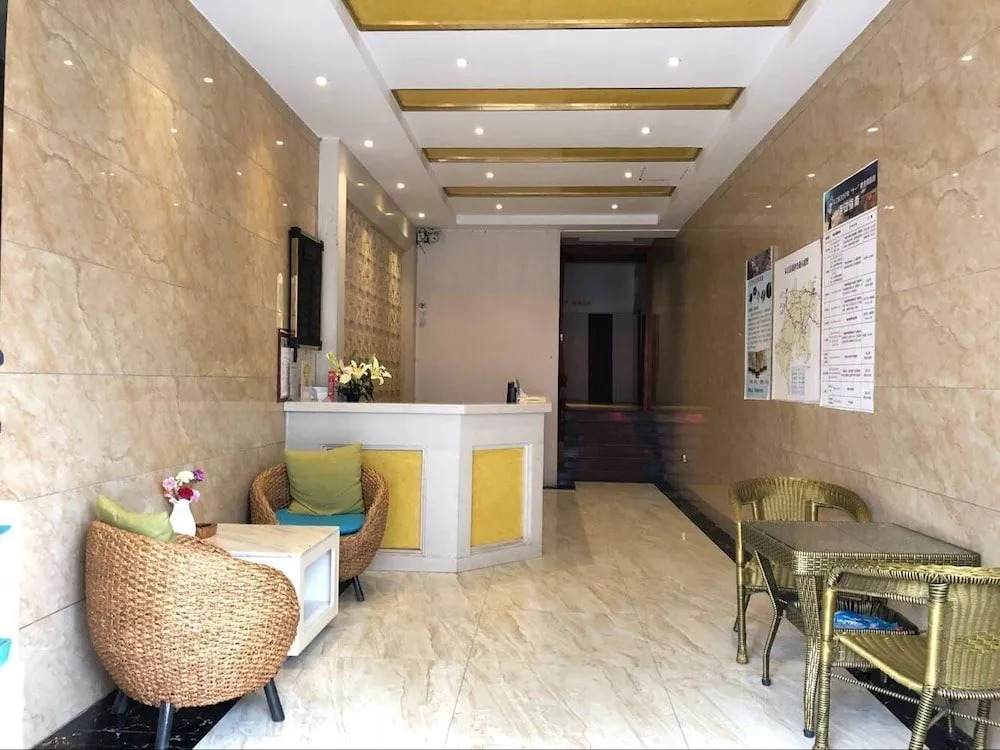 Xiandai Huayuan Hotel