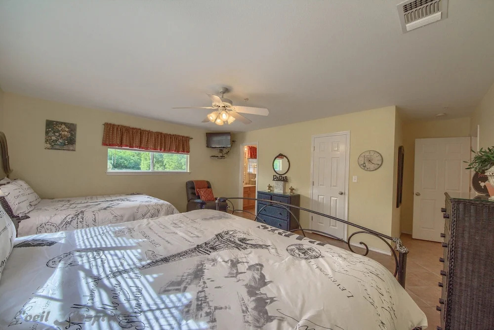 River Vista Ww G302 2 Bedroom Condo by RedAwning