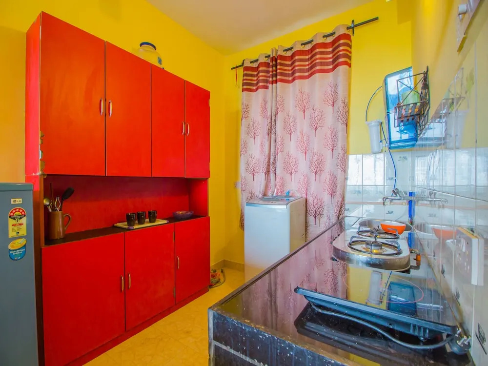 OYO 13537 Home Beautiful 2BHK Velsao