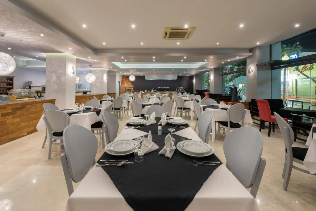 GQ Hotel & Club - Adults Only