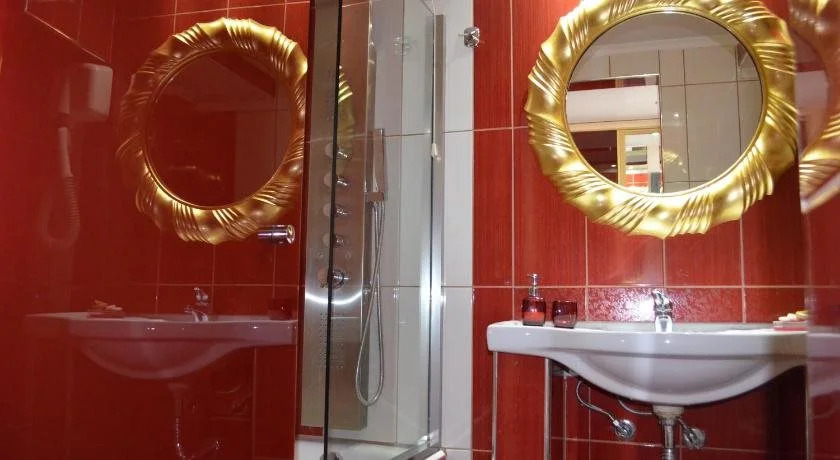 Ellinis Hotel