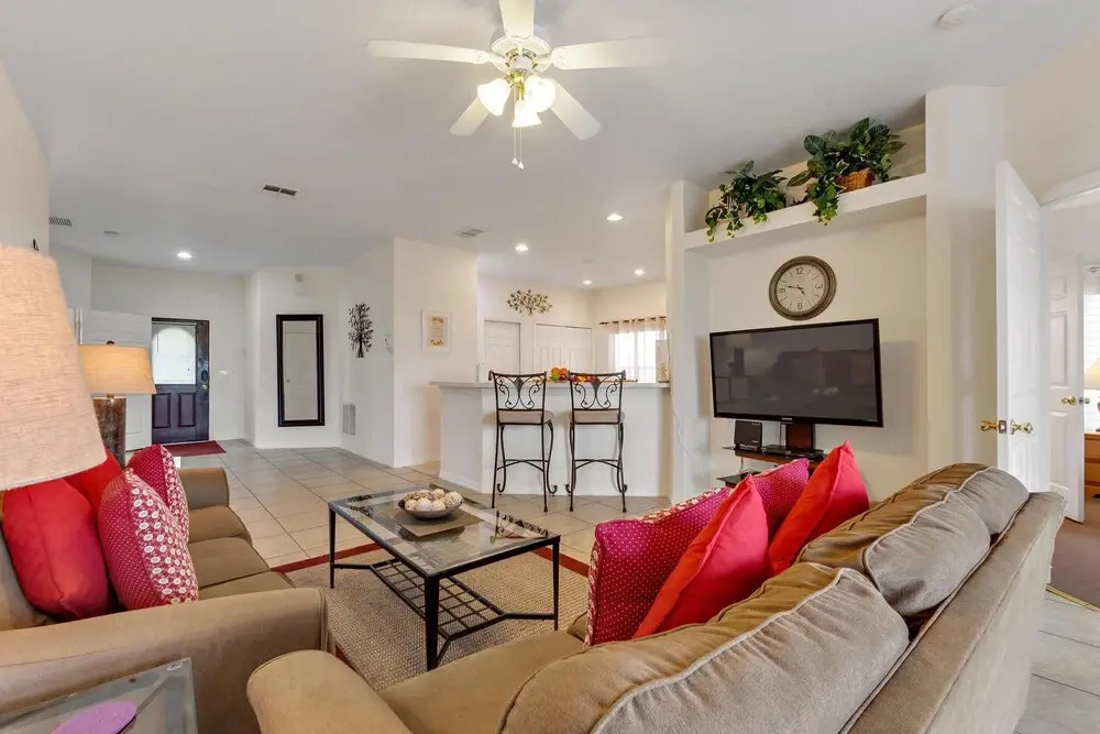 4 Bed, 2 Master Suites. South Facing Pool. Resort