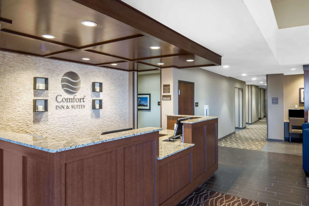 Comfort Inn & Suites Edgewood
