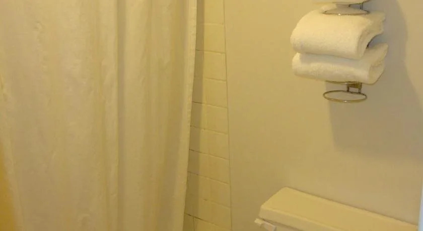 Bradford Inn And Suites