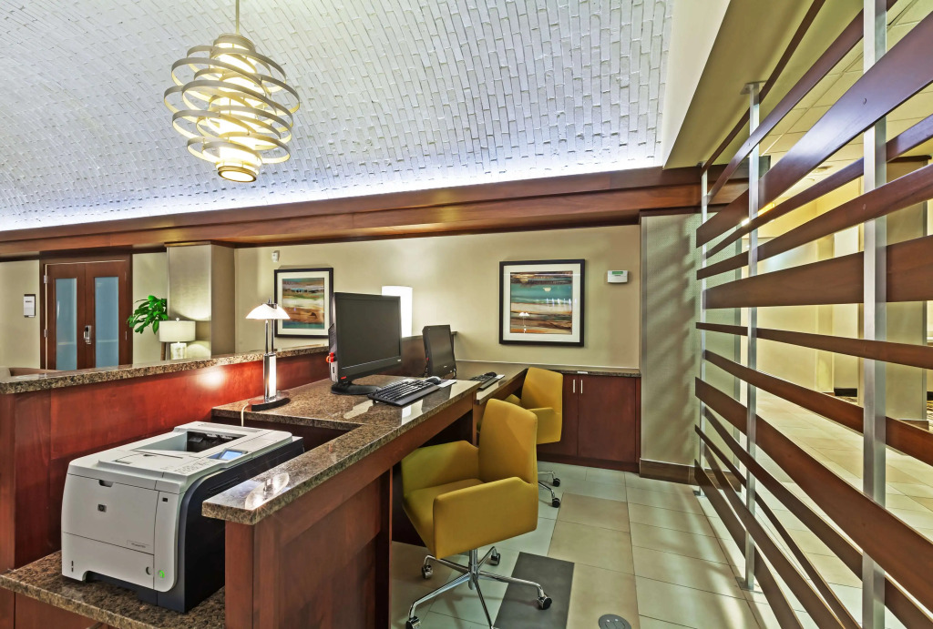 Embassy Suites by Hilton Dallas Market Center