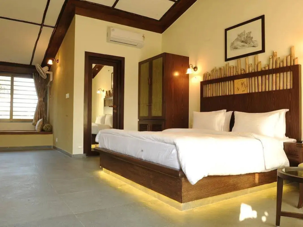 Asiatic Lion Lodge