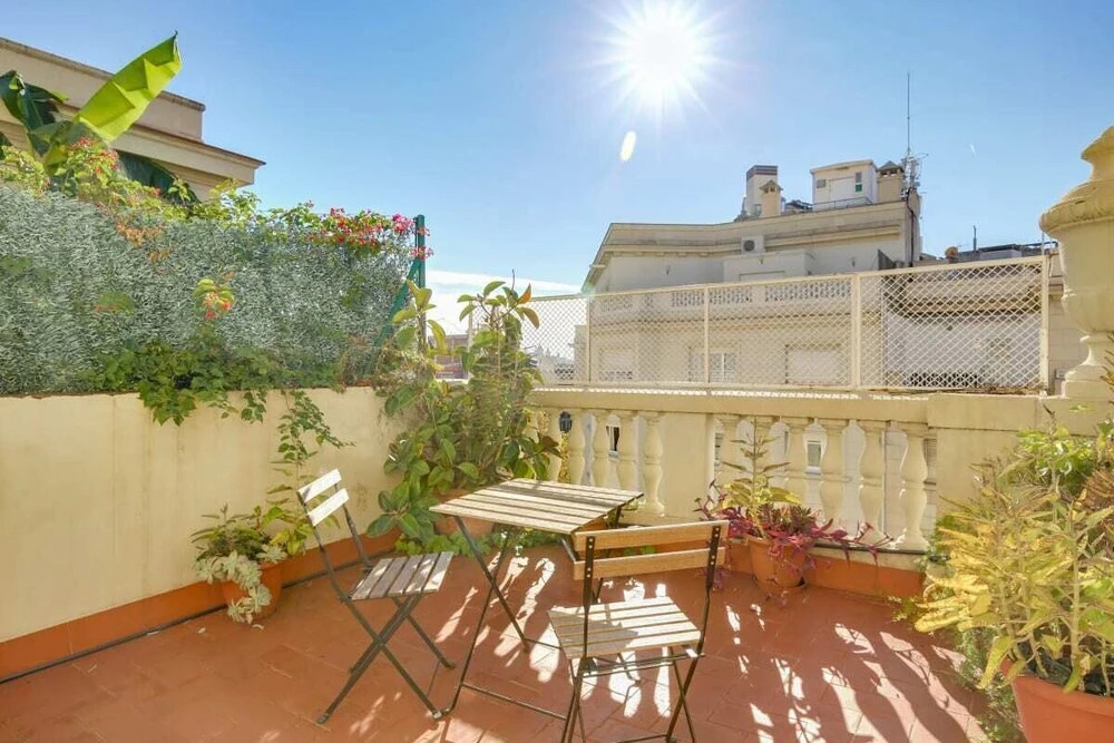 Beautiful 3bed W/terrace in Elegant Eixample