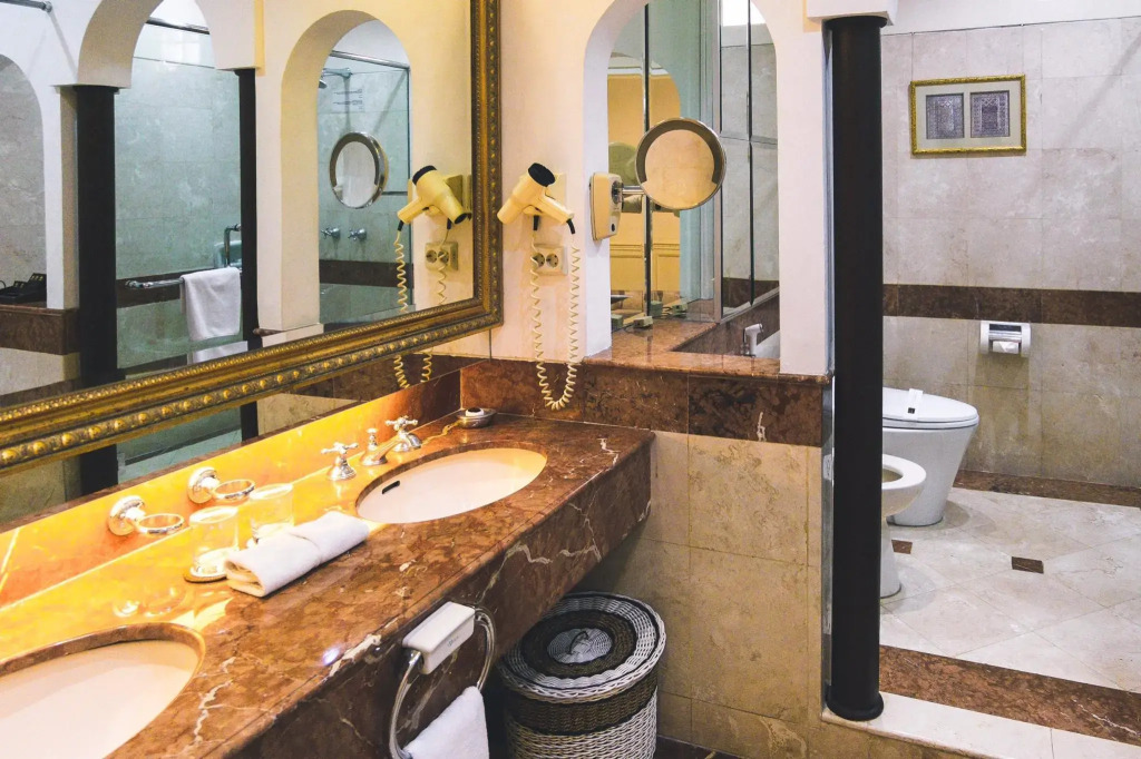 Geulis Boutique Hotel & Cafe