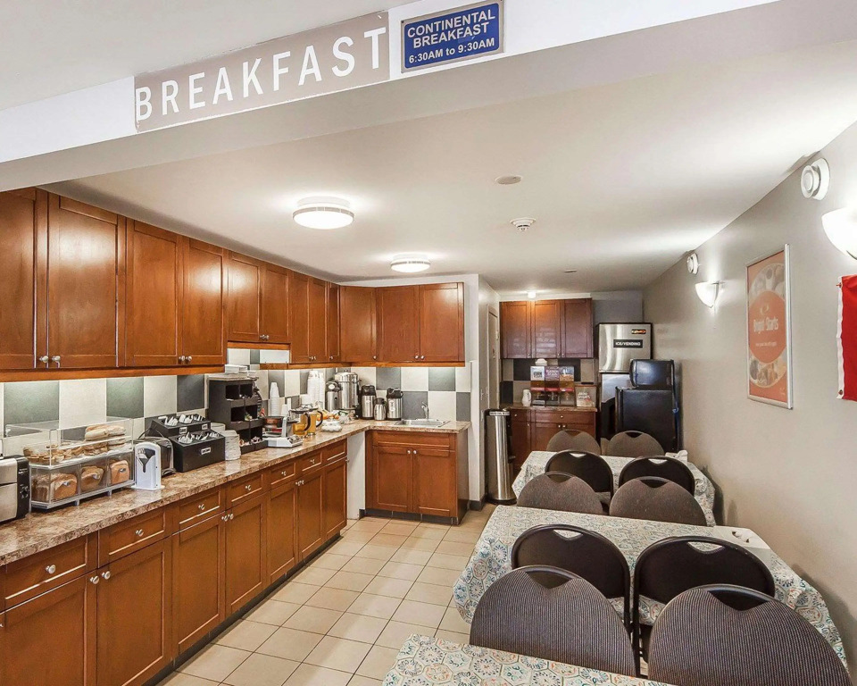 Econo Lodge Inn & Suites Drumheller