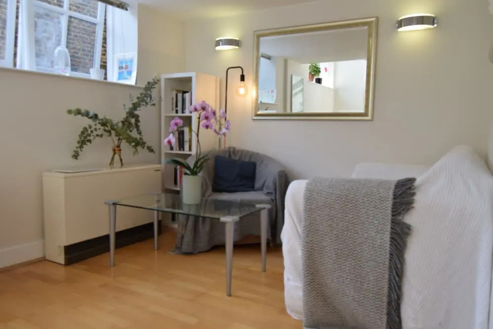 1 Bedroom Flat In Holborn