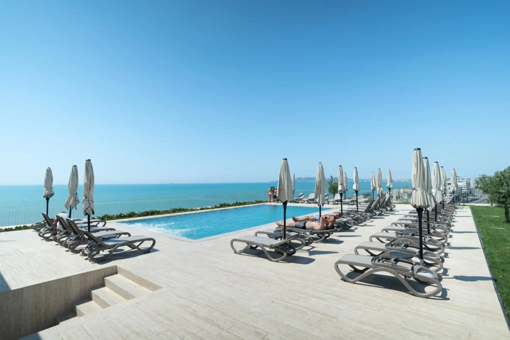 Durres Bay Hotel