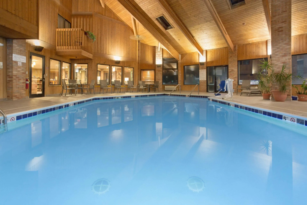 AmericInn by Wyndham Mount Pleasant
