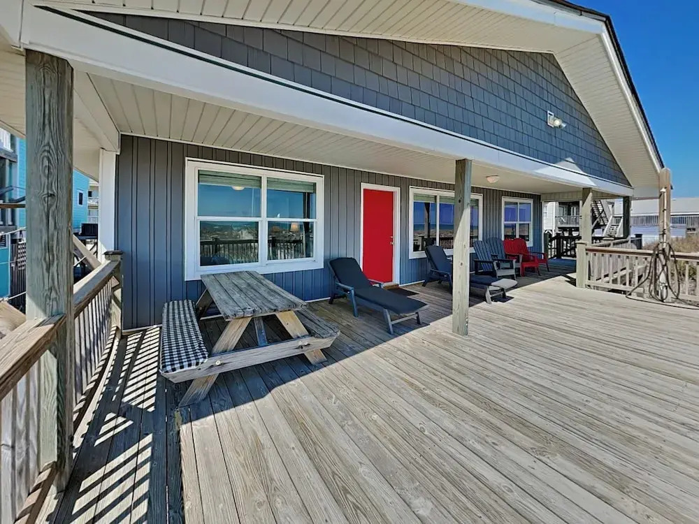 Sea Paradise Cottage by Topsail Realty