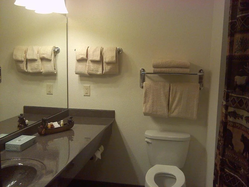 Junction Inn Suites & Conference Center