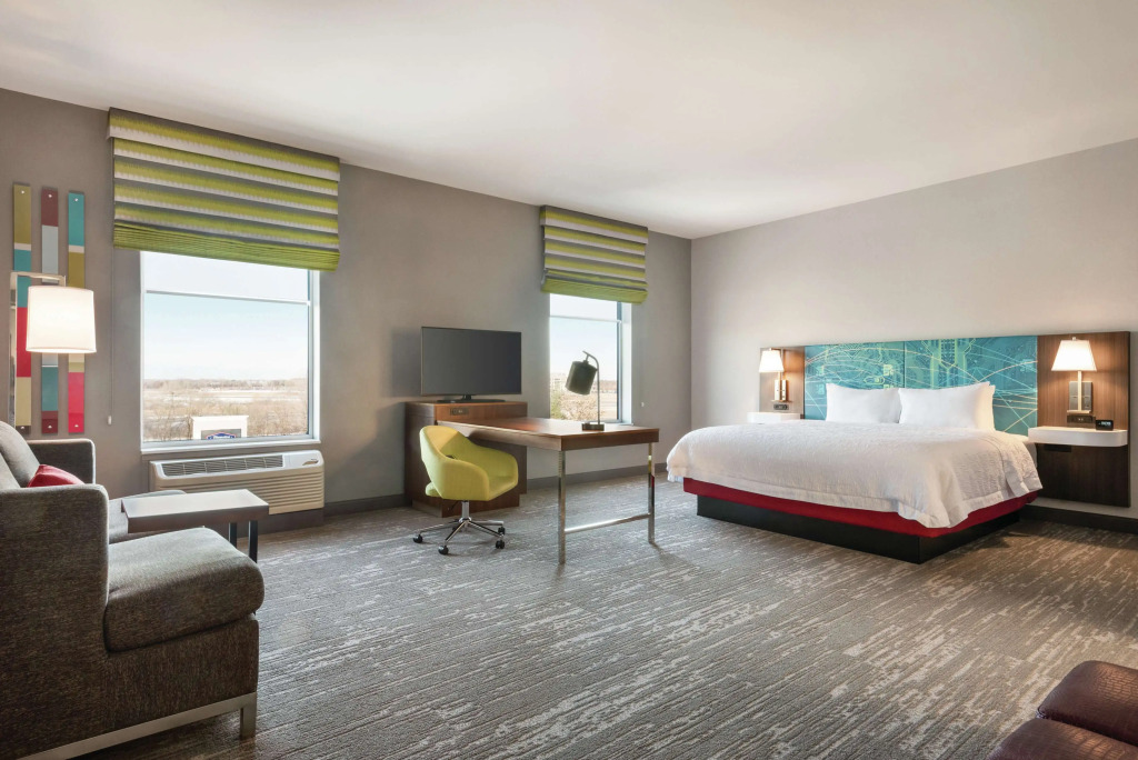 Hampton Inn Brooklyn Park