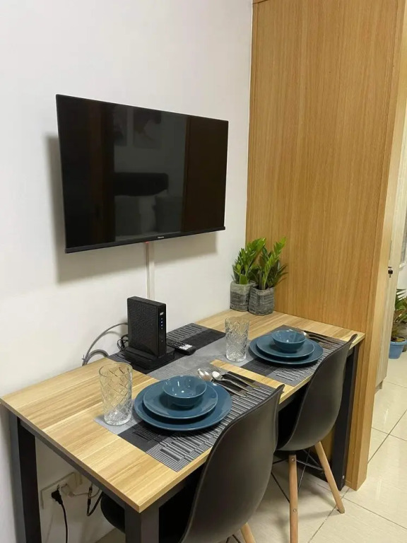 Shell Residence Moa by Gie